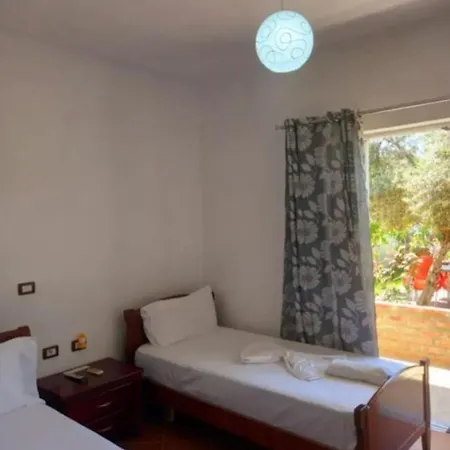 Apartment Silvi Ksamil